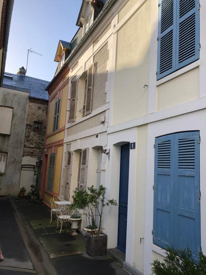 Maisonnette Centre Trouville - Le Colibri Esterno foto